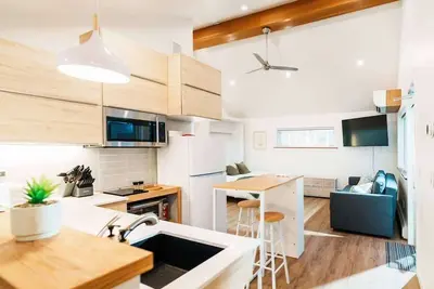 Image de Boutique Riverside Loft Near Downtown