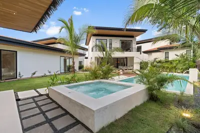 Image de Largest Villa with Private Pools, Rancho, Heated Jacuzzi, Clubhouse, and Beach Club Access
