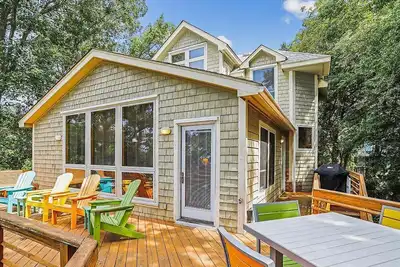 Image de Wilson's Landing - Enjoy beautiful Sound Views from this Soundfront 4br home in Duck