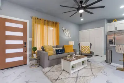 Image de Madison's Masterpiece in Downtown Tulsa-Sleeps 6