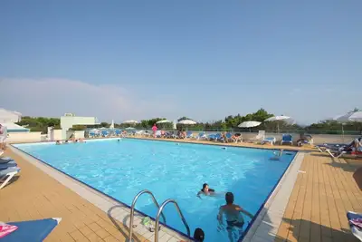 Image de Appartement de vacances idéal avec piscine près de la plage