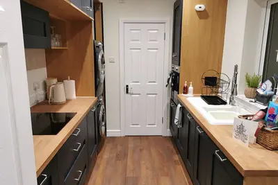 Image de Spacious & Stylish Pet-Friendly Home – Perfect for Short or Long Stays