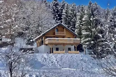 Image de Chalet Les 2 Marmottes Classé **** avec bain nordique et terrain de pétanque