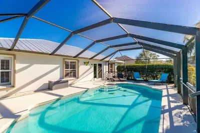 Image de ‼️Fishtails‼️ Getaway