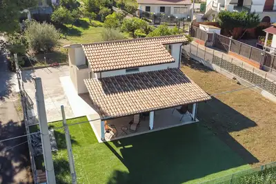 Image de Villa two minutes from the sea