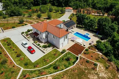 Image de Luxury villa La Perla with heated pool