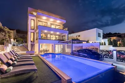 Image de Luxury villa Destiny Ciovo 1 by the sea with heated pool at the beach