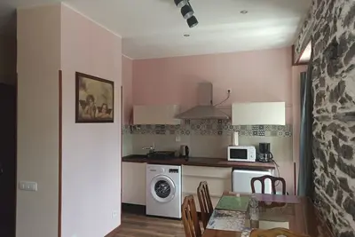 Image de Charming 1-bedroom apartment in enjoyable Lourdes with WiFi 200 mBt