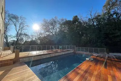 Image de La Calade : Villa à l'ombre des chênes