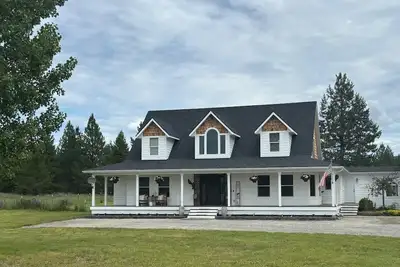 Image de Close to Silverwood • Hot tub • Game Room • Fire Pit