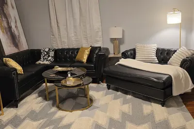 Image de Beautifully Renovated Duplex in AltaVista Va