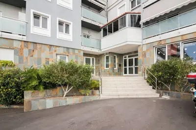 Image de Brand new apartment in bajamar in front of the sea