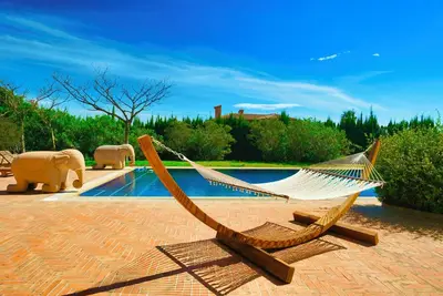 Image de Spacious villa in urbanization near the sea