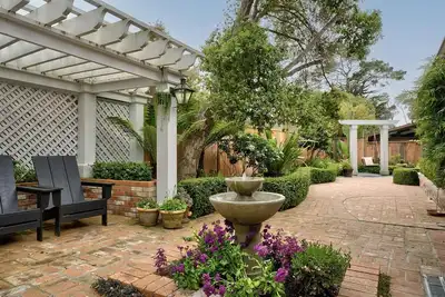 Image de Ocean Whisper Newly Renovated, Walk to Spanish Bay, Beach and Golf