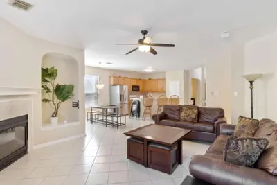 Image de Cozy Sunterro Serenity In North Austin. Pet Friendly!