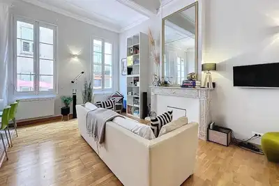 \"DesignLoftSophia\" vacation apartment in the historic old town of Grasse