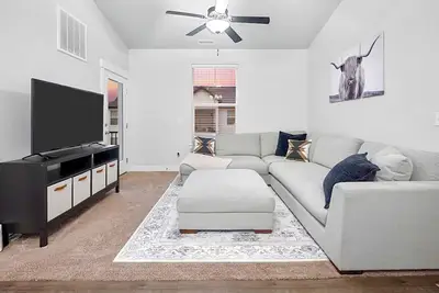 Image de New Modern Condo in the heart of Lehi! !