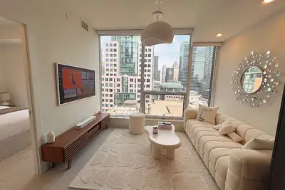Image de Luxury 2br 2Bath at Nobu Downtown Toronto with Cn Tower Views & Prime location