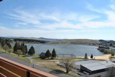Image de Studio au Cœur de Super Besse avec Balcon Sud et Parking
