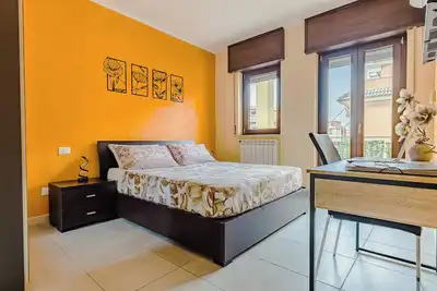 Image de Complete and fully equipped, lively and colorful apartment in the center of the city.