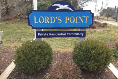 Image de Off Season Room Rental with Fishers Island Views