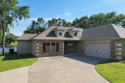 Image de Cozy 2-bedroom lake house minutes from Lake Fork! Grab your boat and go fishing!