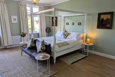 Image de Idyllic country house holiday with a tennis court near the North Norfolk coast.