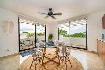 Image de Lux 2 Bd Suite w/ Private Plunge Pool + Balcony