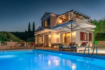 Image de Kalliope Villa - Classic with a splash of glam