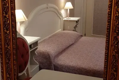Image de La Civetta, elegant one-bedroom apartment with garden, private parking 10min from the city