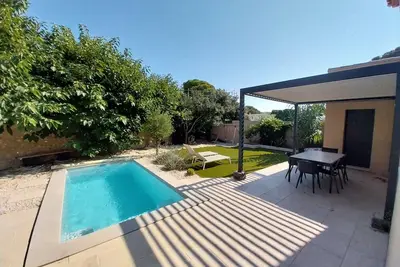 Image de Villa au calme absolu, avec piscine, Ă 300m de la mer, des commerces et du port