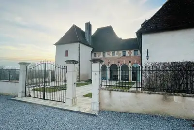 Image de Manoir de Rousson, idéal pour vos vacances en famille
