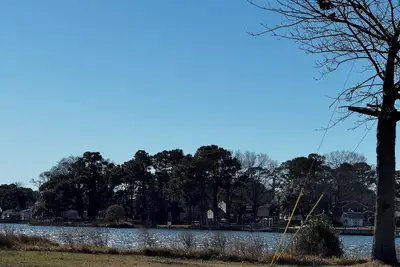 Image de 2 Bedroom Duplex Getaway by the Beach