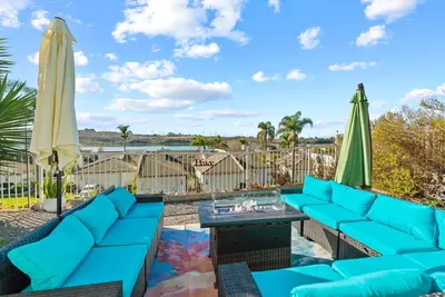 Image de Carlsbad Retreat by the Sea - 30-Night Minimum