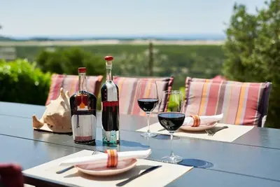 Image de Appartement de trois chambres avec le balcon et la vue sur le mer Uskoplje, Dubrovnik (A-23452-a)
