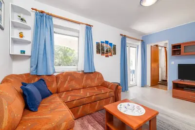 Image de Appartement de deux chambres avec la terrasse Stinjan, Pula (A-23546-a)