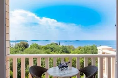 Image de Appartement d'une chambre avec la terrasse et la vue sur le mer Plat, Dubrovnik (A-23567-b)