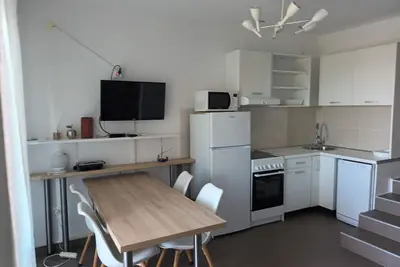 Image de Appartement d'une chambre avec la terrasse et la vue sur le mer Novalja, Pag (A-23643-a)