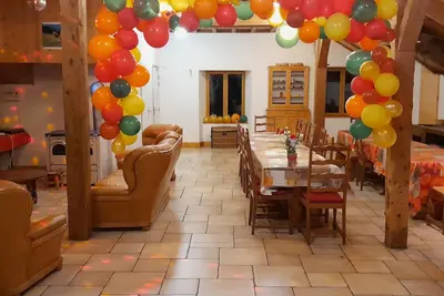 Image de Grand gite dans le haut jura! \nSalle spacieuse pour jouer ou faire la fête!