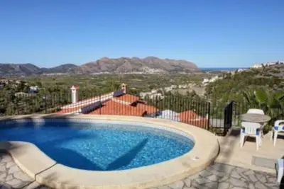 Image de Villa à Orba pour 6 personnes avec piscine privée et belles vues mer et montagne