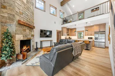 Image de Tama 'Rackem Estate Home at Tamarack Resort