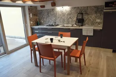 Image de apartment with private courtyard