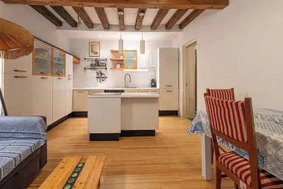 Image de cozy central apartament