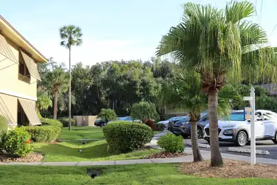 Image de 2-bedroom condo in marvelous Florida fun area. Enjoy a relaxing stay