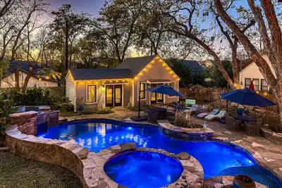 Image de 2 Bedroom Pool house near downtown Georgetown