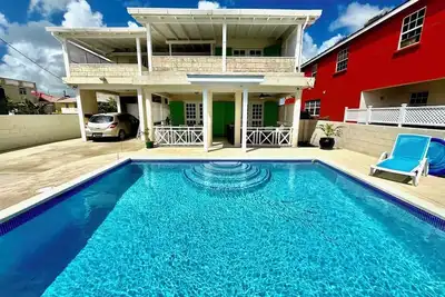 Image de Uncle Karel House
