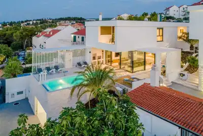 Image de Luxurious Beachfront Villa With Pool And Table Tennis