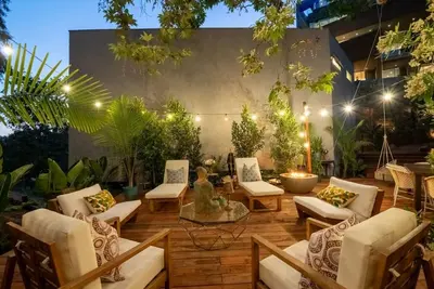 Image de Exceptional Architectural Home in Hollywood Hills