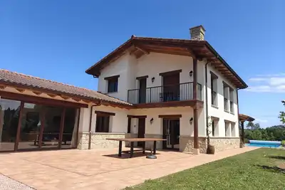 Image de Casa Eloy : Grande maison rurale avec piscine chauffée, à 8 min de la plage