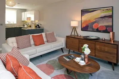Image de Three bedroom Townhouse Next to Cabot Circus - Hopewell
